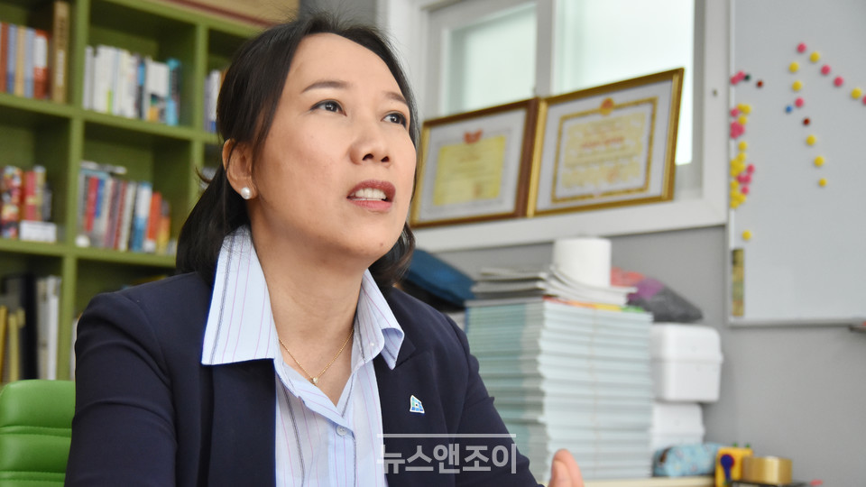 이주민센터 동행 원옥금 대표를 만나 왜 포괄적 차별금지법이 우리 사회에 필요한지 들었다. 뉴스앤조이 이은혜