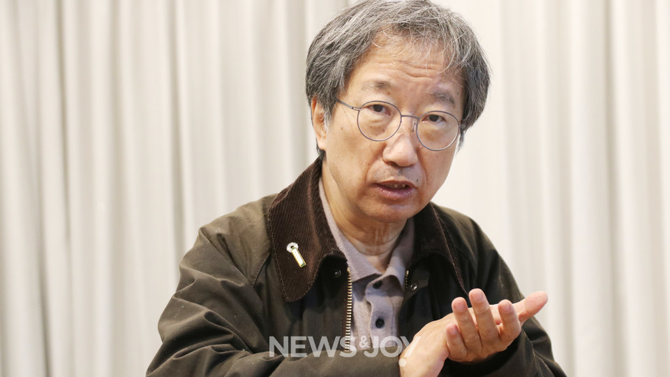 한상희 교수는 차별금지법 제정을 반대하는 법학자들이 자신들의 주장을 펼칠 때 법리적 논증에 더욱 철저해야 한다고 지적했다. 뉴스앤조이 최승현