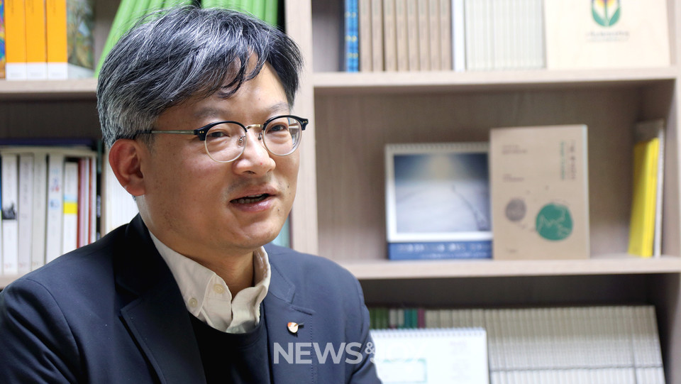 기독교환경운동연대 사무총장 이진형 목사는 "어떻게 하면 창조 세계를 보전할 수 있을까 고민하며 성경을 읽고, 작은 실천부터 시작해 나가야 한다"고 말했다. 뉴스앤조이 최승현