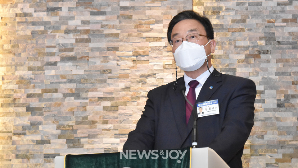 김창주 총무는 피해를 호소하는 A에게 "교단 유수 목사 딸이었으면 그런 일을 겪지 않았을 것"이라고 말했다. 뉴스앤조이 이은혜