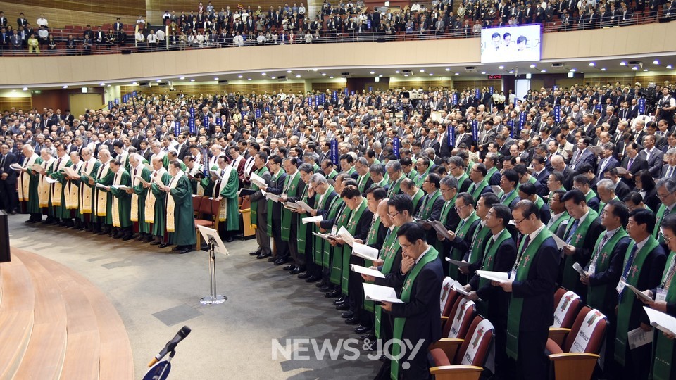 예장통합 106회 총회에는 전광훈 목사 이단성 조사, 이중직 허용 등 여러 헌의가 올라갔다. 뉴스앤조이 자료 사진