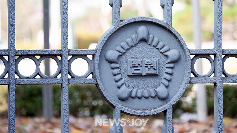 조카를 간음, 강제 추행한 예장합동 소속 유 아무개 목사가 손해배상 소송에서 승소했다. 법원은 유 목사의 범죄사실을 인정했지만, 위자료를 청구할 수 있는 시효가 지났다고 했다. 뉴스앤조이 자료 사진