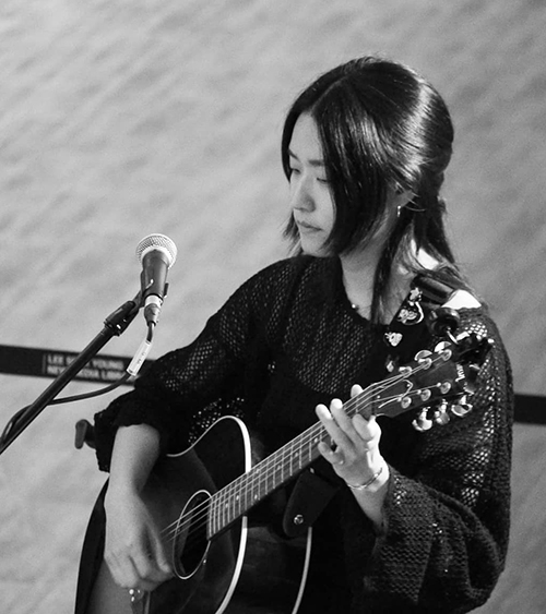 이랑의 노래는 '신'을 겨냥하고 있습니다. 사진 제공 유어썸머