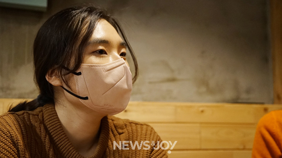 2030 청년들에게 퀴어·페미니즘은 삶의 주요한 화두다. 하지만 유독 교회에서는 다루지 않는다. 보수든, 진보든. 뉴스앤조이 나수진