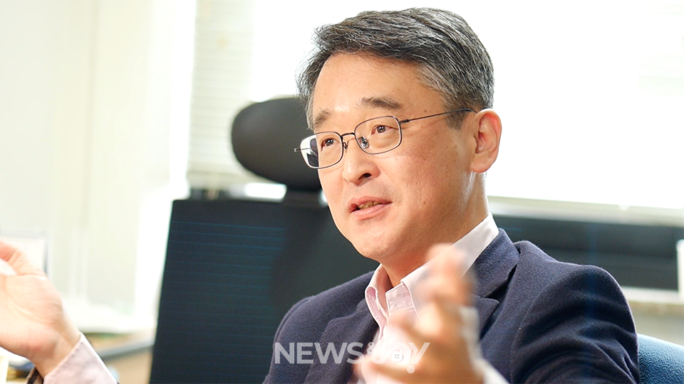 김도형 교수는 JMS 내에서도 유명하다고 한다. 별명이 '왕사탄'이라고…. 뉴스앤조이 구권효