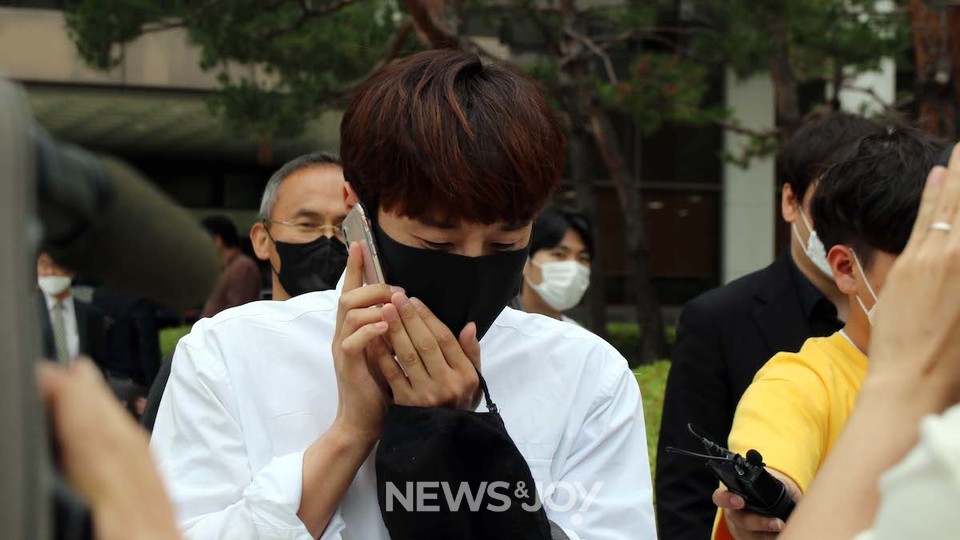 10대 청소년 교인 여러 명에게 '그루밍 성폭력'을 저지른 인천새소망교회 김 아무개 목사. 그는 법원에서 징역 5년을 선고받고 구속됐다. 뉴스앤조이 최승현