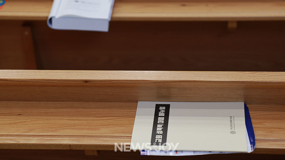 기침은 작년 9월 111차 총회 현장에서 '교회 성폭력 대응 매뉴얼'을 발표했다. 이는 기침 홈페이지에도 올라가 있지만, 정작 피해자들에게는 전달되지 않았고 일반 교인들이 접근조차 할 수 없는 상황이다. 뉴스앤조이 나수진