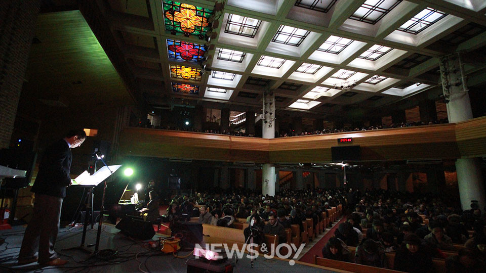 2013년 12월 25일 사랑의교회 강남 예배당에서의 성탄 예배. 사진 제공 사랑의교회갱신공동체 