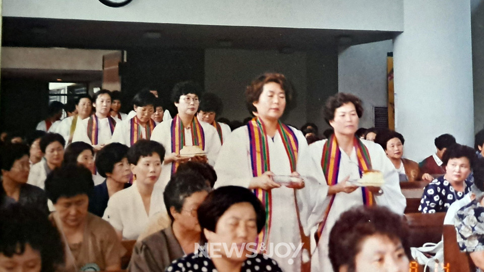 예장통합 여성 목회자들의 모습. 예장통합은 30년 전인 1994년 여성 안수를 도입했으나, 한 뿌리에서 나온 예장합동과 예장고신 등은 아직도 여성에게 목사 안수를 주고 있지 않다. 사진 제공 남금란