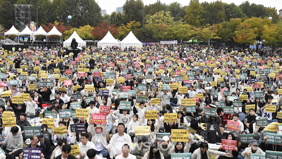 보수 개신교의 일방적 주장이 가득했던 10·27 집회에 다양한 시민들이 낄 자리는 없었다. 뉴스앤조이 엄태빈