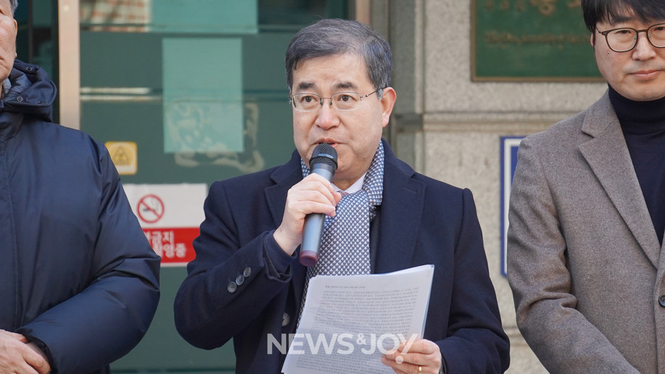 이병주 장로는 손 목사를 중징계해 교단의 명예를 지켜야 한다고 했다. 뉴스앤조이 엄태빈