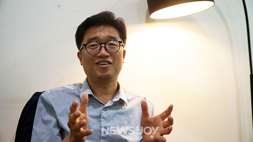 박종현 의원은 구의원 임기를 1년 남짓 남겨 두고 있다. 그는 "정말 열심히 일했고 할 만큼 한 것 같다. 앞으로도 한결같다는 이야기를 들으면서 소박하게 정치하고 싶다"고 말했다. 뉴스앤조이 나수진