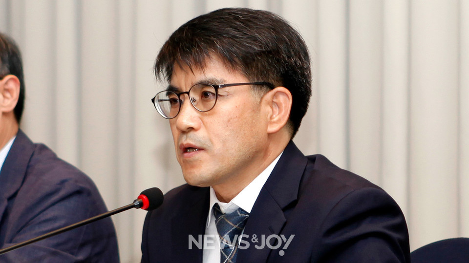 성소수자 차별을 정당화해 온 지영준 변호사가 국가인권위원회 상임위원에 추천됐다. 뉴스앤조이 박요셉