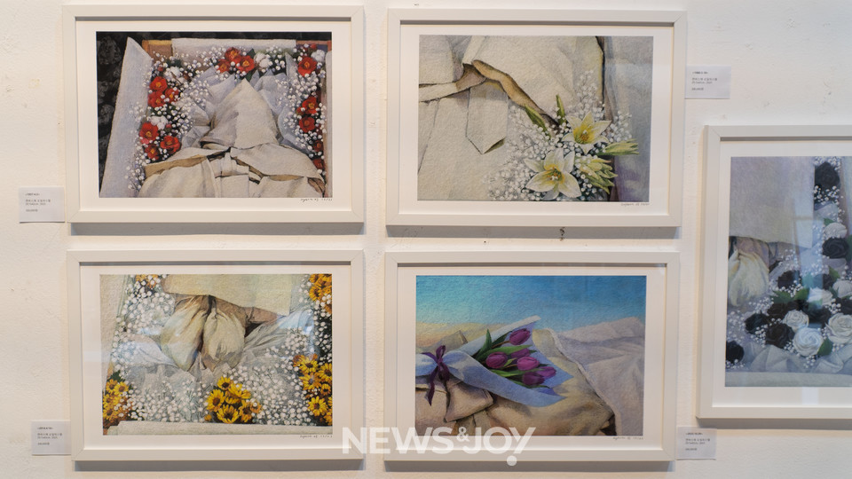 사회적 참사를 주제로 한 시리즈 작품들. 왼쪽 상단부터 시계 방향으로 '1957. 4.3', '1980. 5.18', '2022. 10.29', '2014. 4. 16'