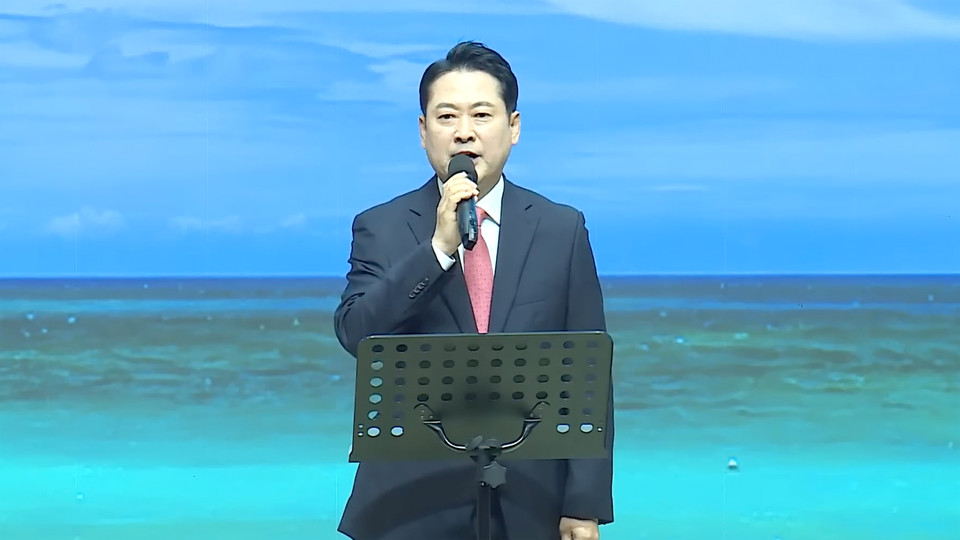 예배 시작 전 강단에 오른 장동혁 대표는 손현보 목사 구속을 종교 탄압으로 규정했다. 세계로교회 유튜브 갈무리