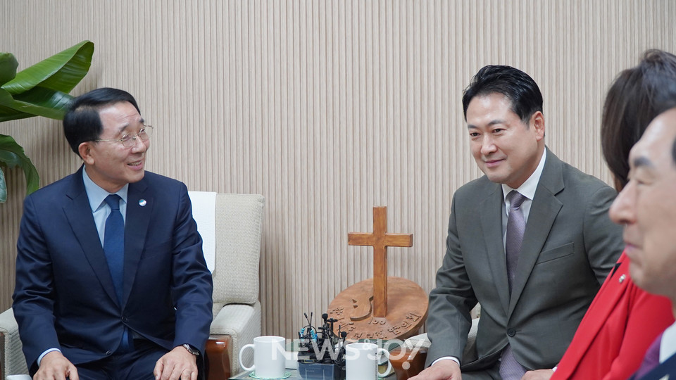 장동혁 대표는 교회협에도 방문했다. 뉴스앤조이 엄태빈
