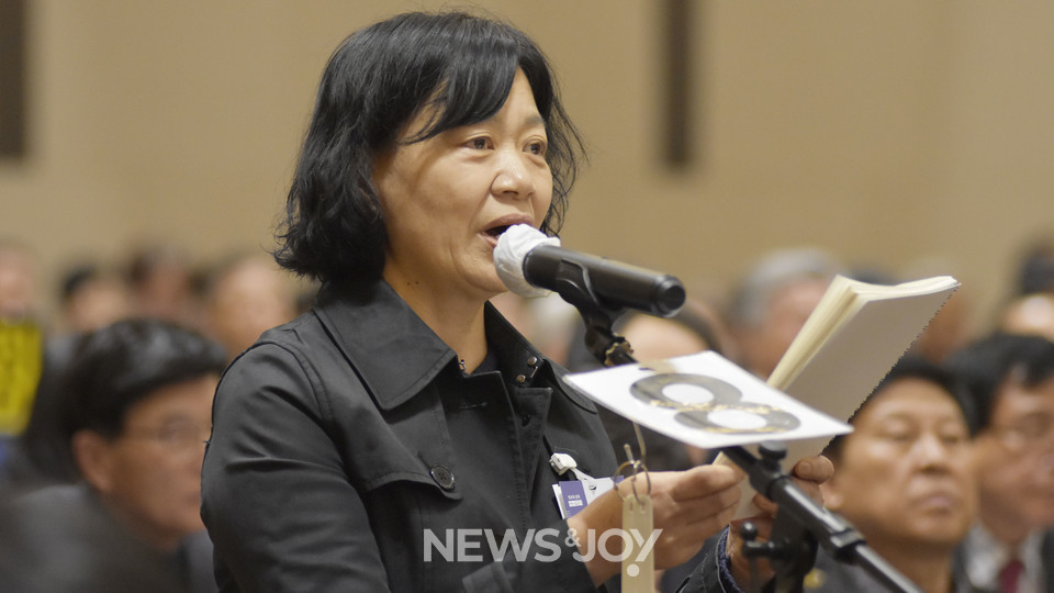 우은희 목사는 여전히 여성 목사들이 '사모나 하라'라는 말을 듣고 있다고 했다. 뉴스앤조이 엄태빈