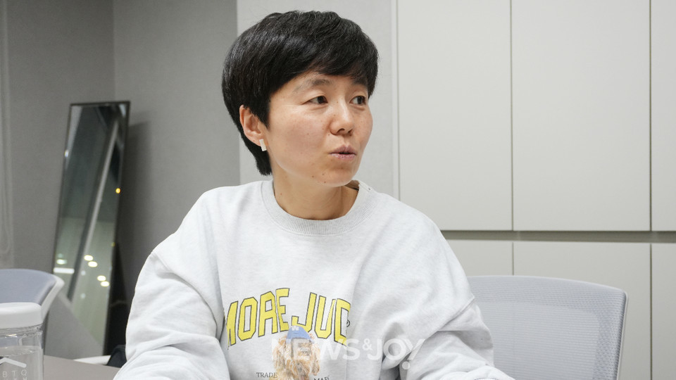 몽 집행위원장은 극단적인 언어를 사용하며 차별금지법에 반대하는 이들과는 다른 방식으로 대응해야 한다고 말했다. 뉴스앤조이 나수진 