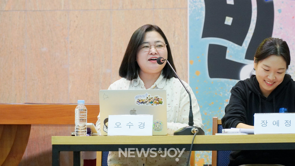 교계 단체들이 '그리스도인 평등 주간'을 맞아 전야제 포럼을 열었다. 3명의 패널이 광장 이후 한국교회 역할을 이야기하고 참석자들은 다양한 질문을 나눴다. 뉴스앤조이 안디도