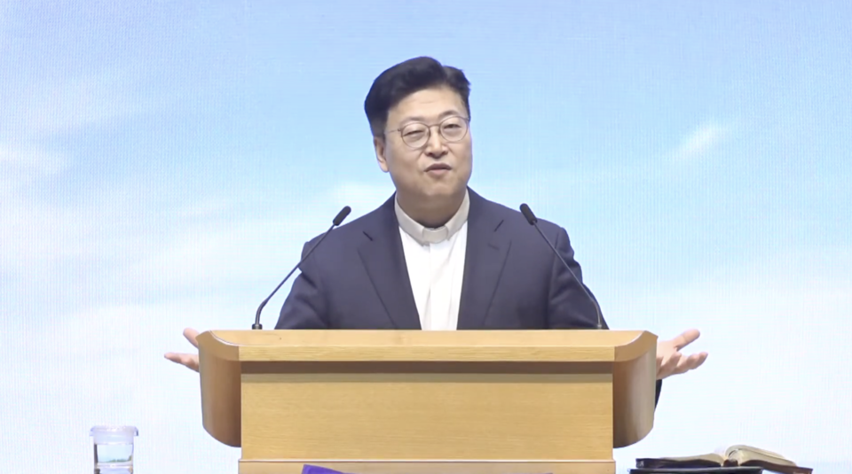 갈보리교회 이웅조 목사가 10억 원대 횡령 혐의로 재판을 받게 됐다. 사진 출처 갈보리교회 유튜브