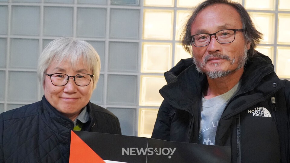 개척자들 송강호 박사(사진 오른쪽)와 류복희 팀장. 인터뷰에 류 팀장이 동석했다. 뉴스앤조이 엄태빈