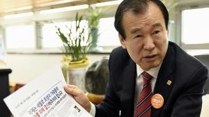 국민대통합위원장 최성규 목사 "박 대통령이 죄인인가"