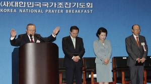 [극동방송은 지금③] "대통령들도 BK 찾아" 김장환 목사의 '친보수' 행보