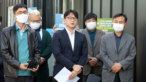 감리회 경기연회, 성소수자 축복 이동환 목사 '정직 2년'