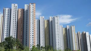 아파트를 넘어서는 신앙