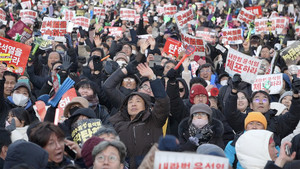 국회에서 만난 시민들, 한국교회에 "약자와 함께한 예수님처럼 살아 달라"
