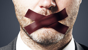 "여성 안수 지지한다"는 목사들…정작 공개 석상에서는 왜 말 못하는가