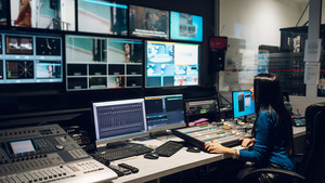 사람이 다치고 죽는 게 너무나 당연한 시스템 속에서